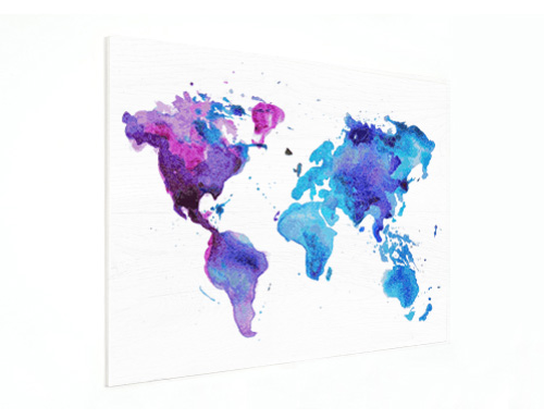 Weltkarte auf Holzplatte
